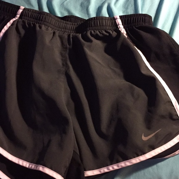 Nike gray and black running shorts - Picture 1 of 3